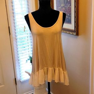 Umgee nude razorback sleeveless top with cream pleated accent hem Small …EUC